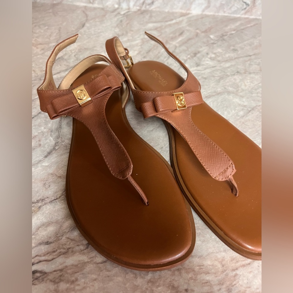 Michale Kors Everett Thongs Leather